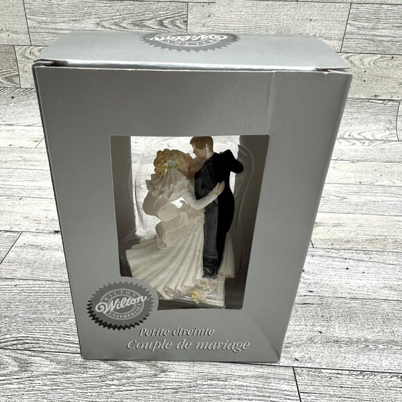 Brand NIB 1998 Wilton Enterprises Petite Embrace Wedding Couple - Picture 3 of 5